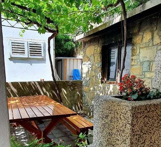 Mlija * Omiš